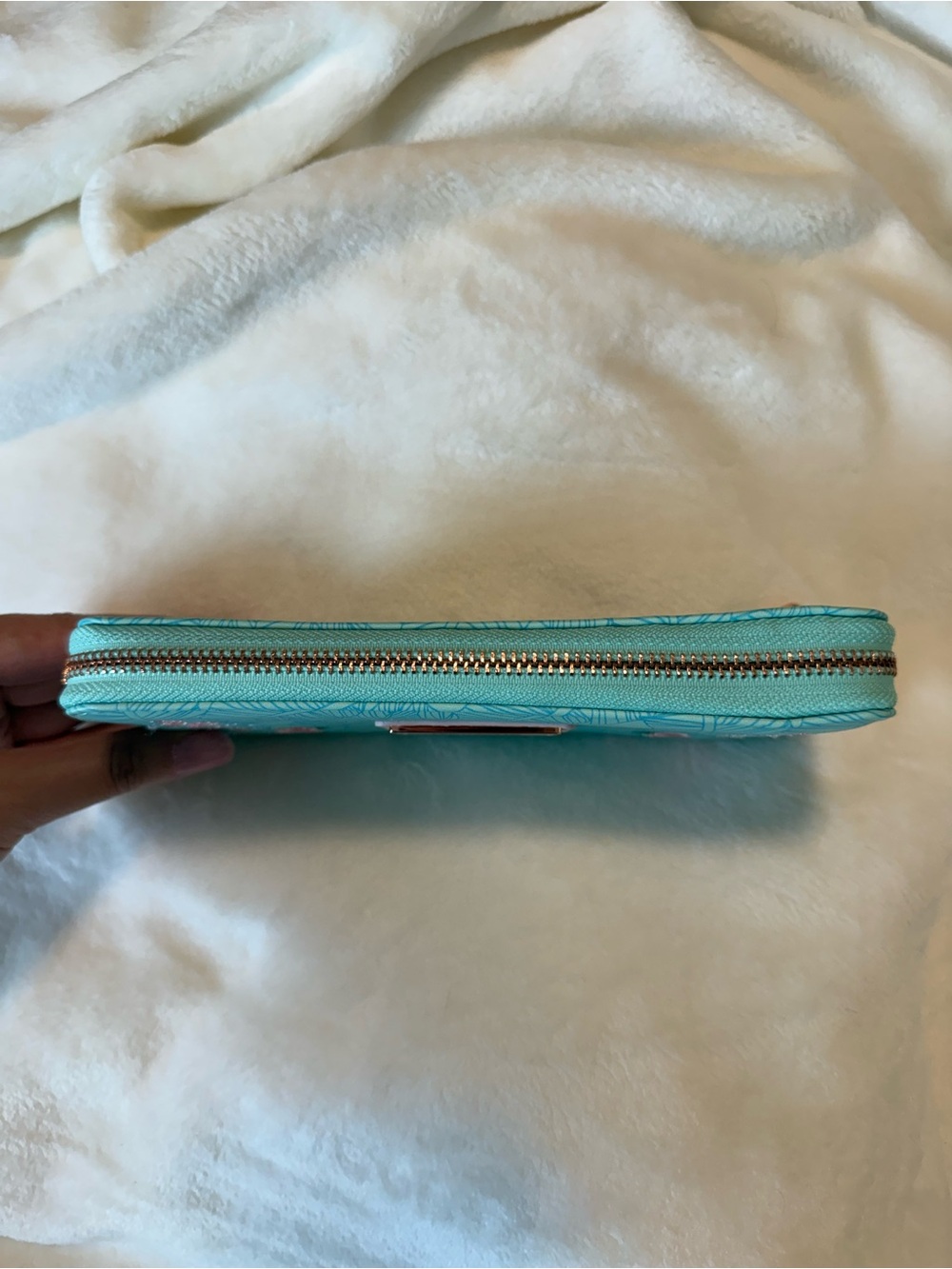NWOT Loungefly Golden Girls Aqua Embroidered Zip Wallet with Pink Roses - Picture 5 of 11